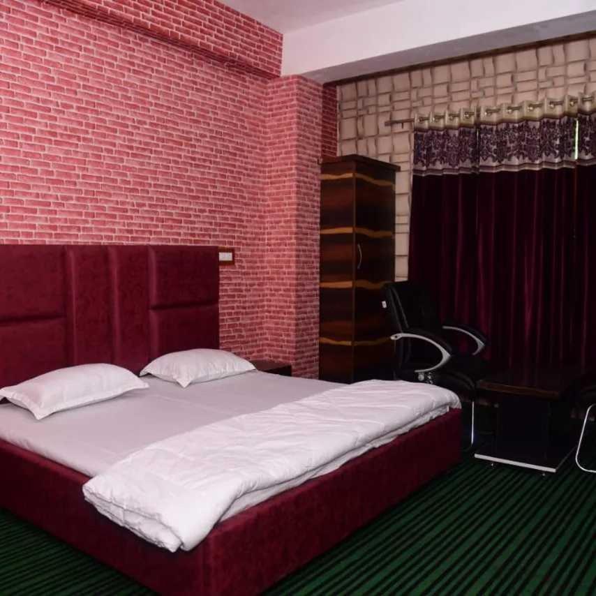Hotel O Graceland Srīnagar Exterior foto